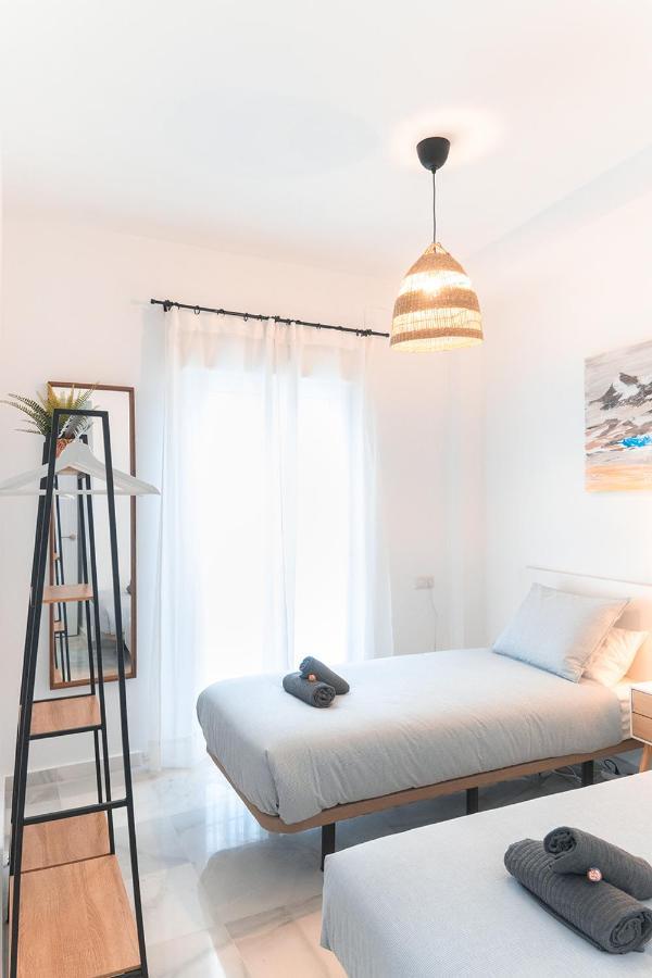 Downtown Apartment 3 Bedrooms 2 Bathrooms Wifi เซบีญา ภายนอก รูปภาพ